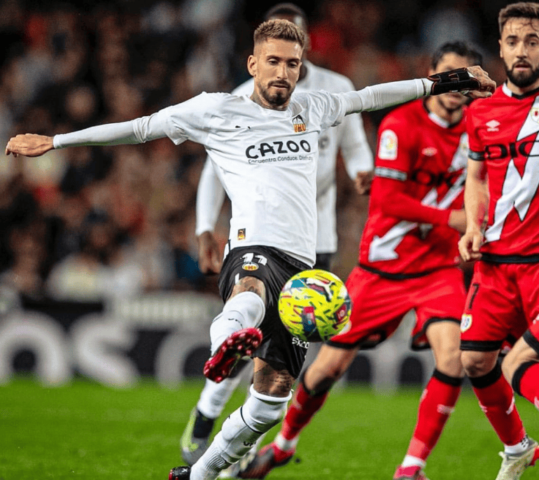 赛地聚焦——西甲冲刺阶段热度飙升;马德里竞技远射贴柱;话题不断;控场能力受关注的简单介绍 赛地聚焦——西甲冲刺阶段热度飙升;马德里竞技远射贴柱;话题不断;控场能力受关注的简单介绍